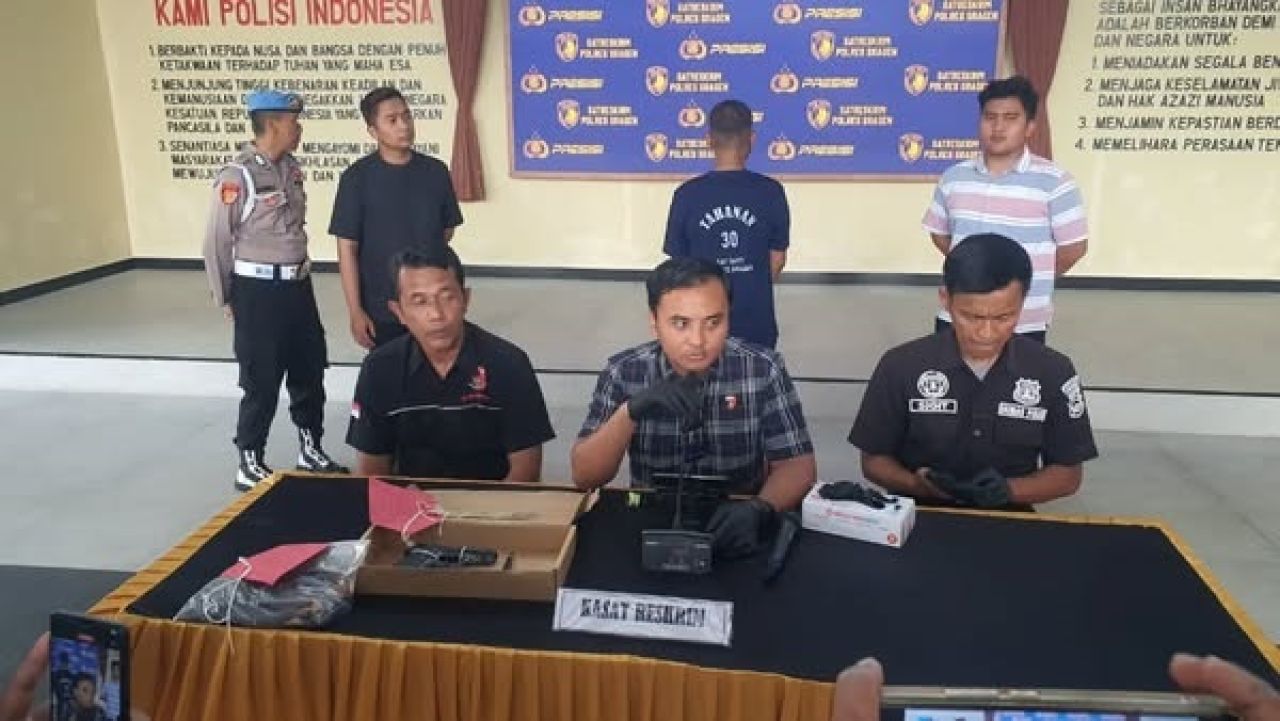 Kasat Reskrim Polres Sragen, AKP Ardi Kurniawan saat konpers