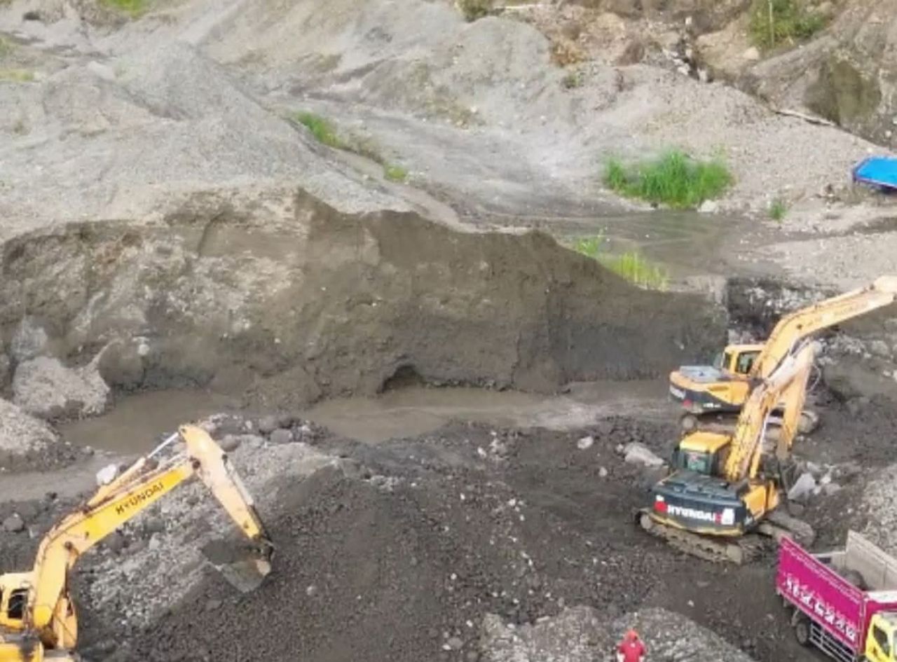 Lokasi penambangan di Wilayah Sungai Kali Putih, Kecamatan Garum dan Kecamatan Gandusari, Kabupaten Blitar.