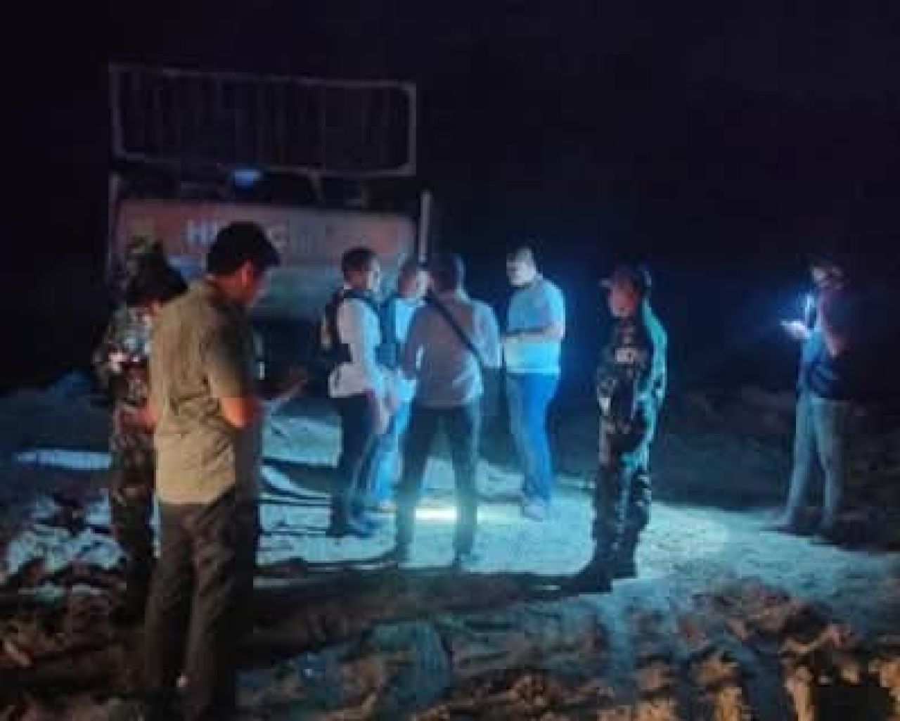 Penggrebekan tambang galian C ilegal di Desa Sungai Petai