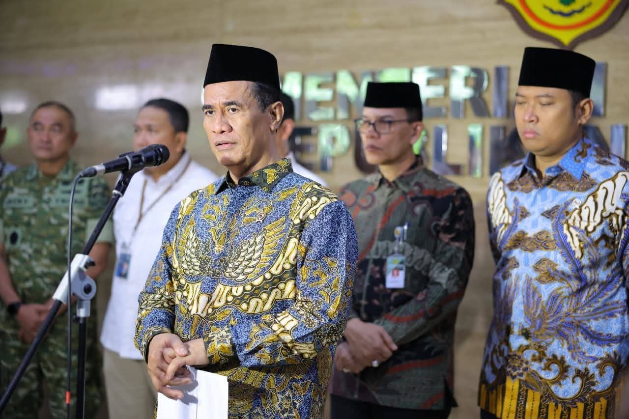 Andi Amran Sulaiman saat konpers