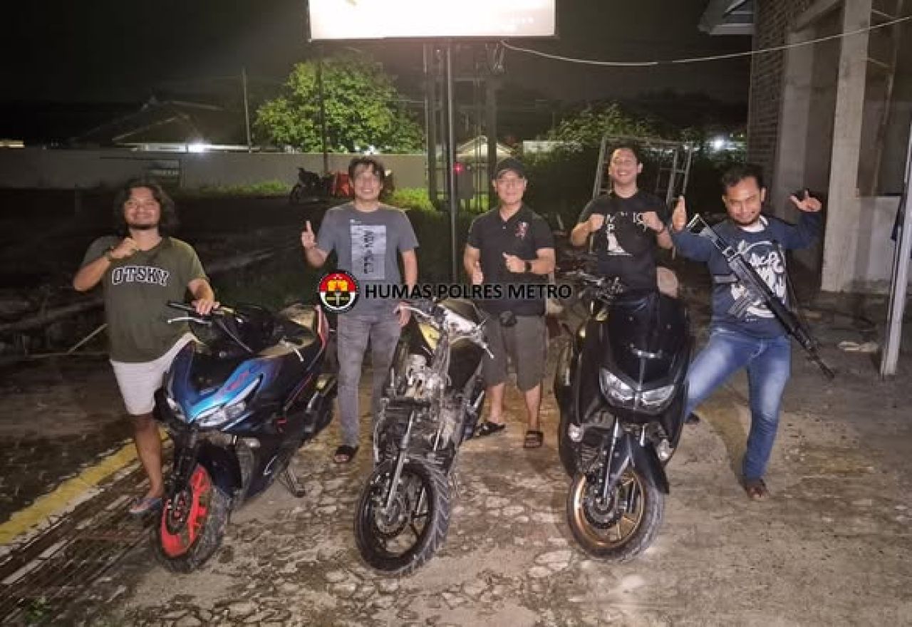 Barang bukti motor yang diamankan Polres Metro