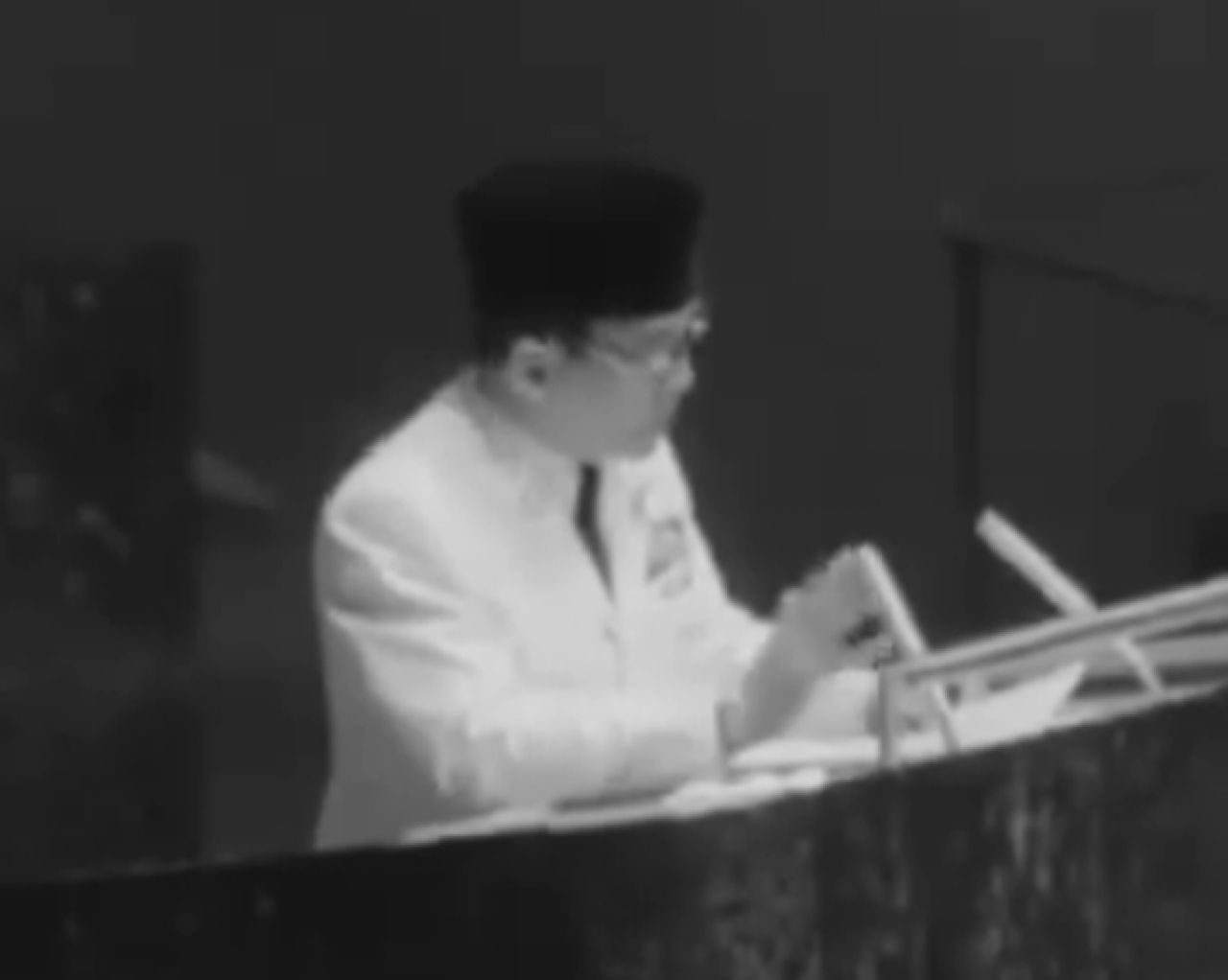 Soekarno saat pidato di PBB