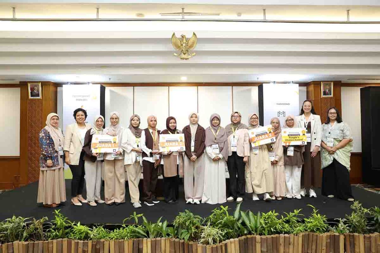 Juara 1, 2, dan 3 untuk UI UX Design Track