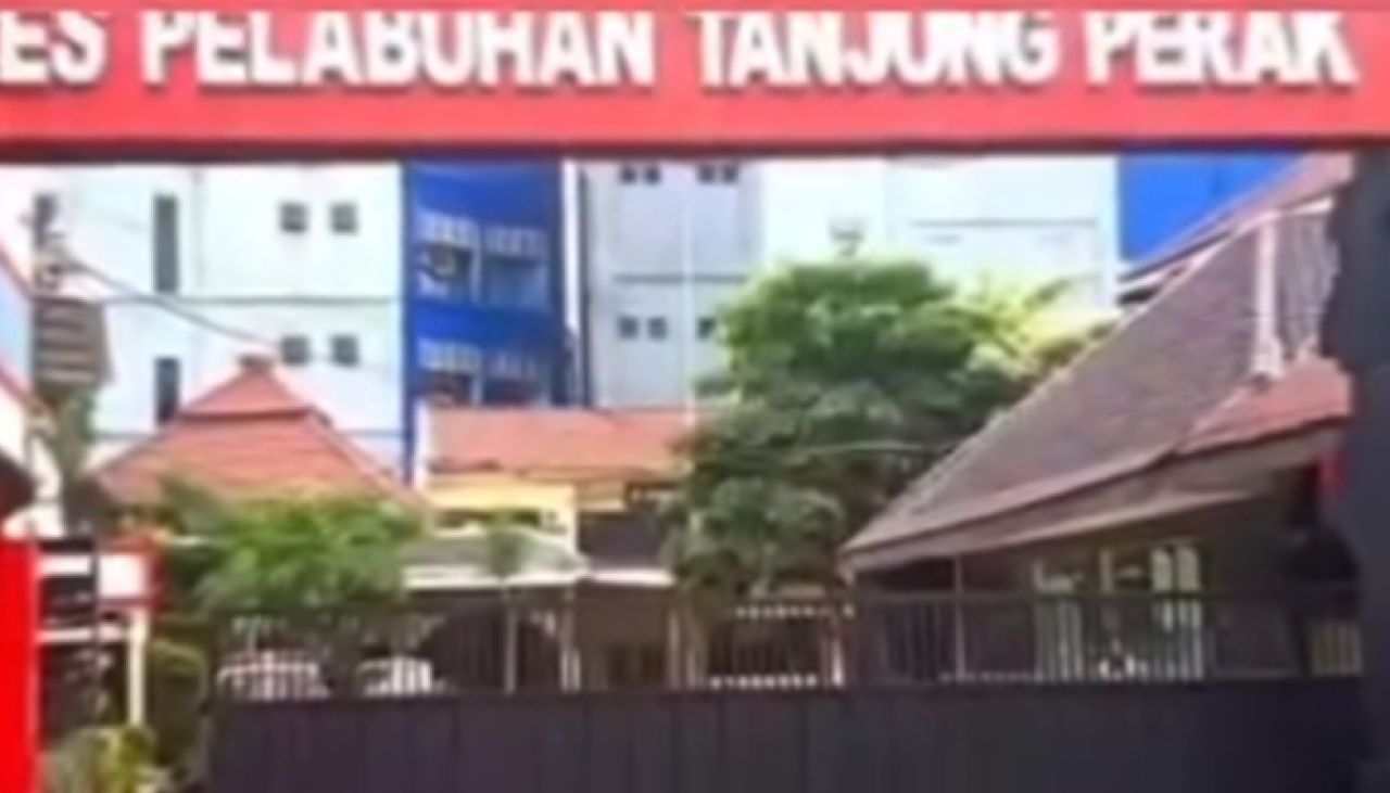 Polres Pelabuhan Tanjung Perak Surabaya