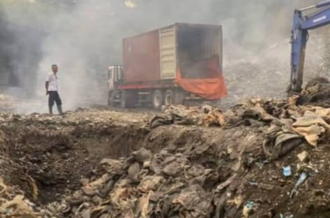 Pemusnahan kulit impor