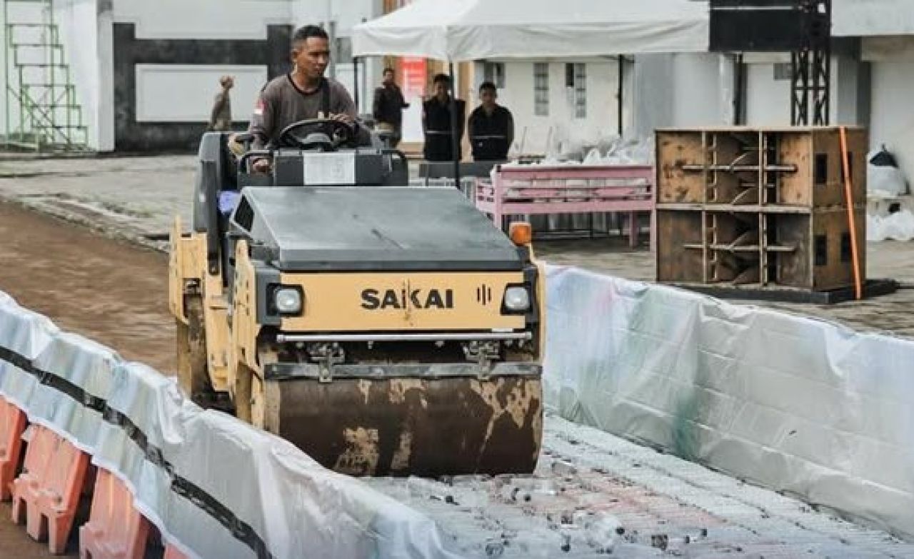 Pemusnahan rokok dan minuman keras ilegal