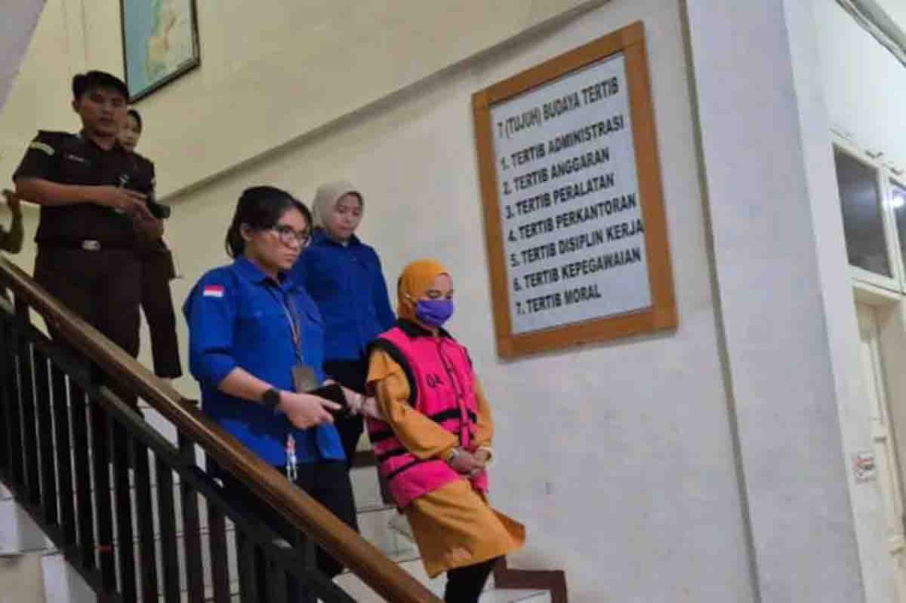 MAW (pakai rompi tahanan)