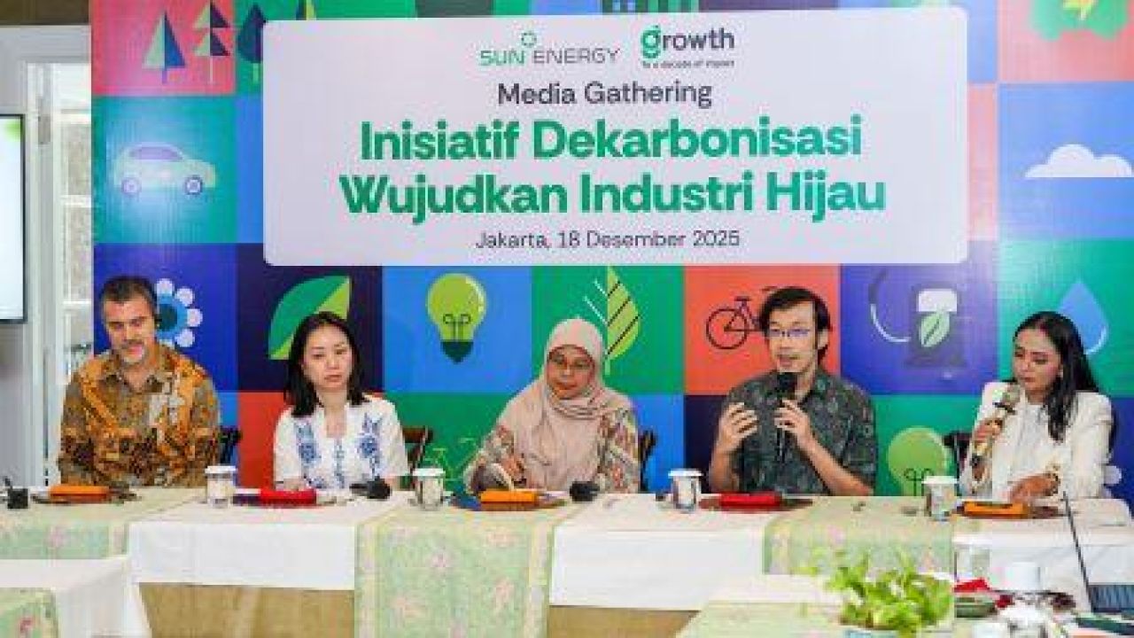 [Ki - Ka] Robert Sweigart, Karina Darmawan, Sri Gadis Pari Bekti, E. Jefferson Kuesar