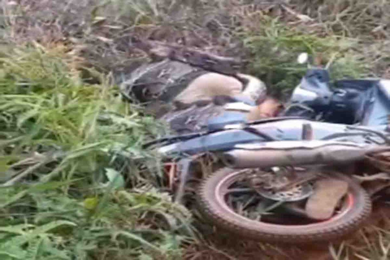 Nurdin saat dililit ular piton