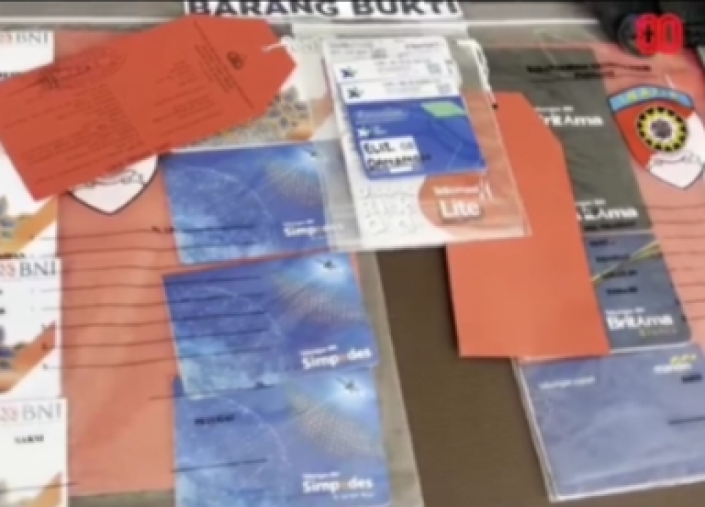 Bukti buku tabungan jadi barang bukti di Polresta Sidoarjo