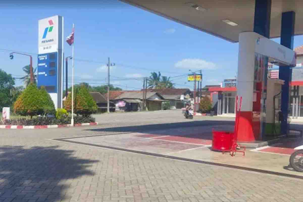 SPBU 54.661.37 di Desa Sumberjo