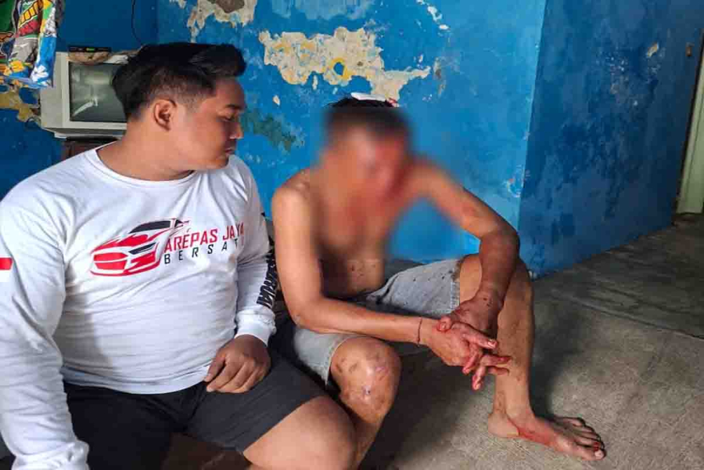 Samsul Arif, terduga pelaku penganiayaan Kades Kedungboto ketika diamankan