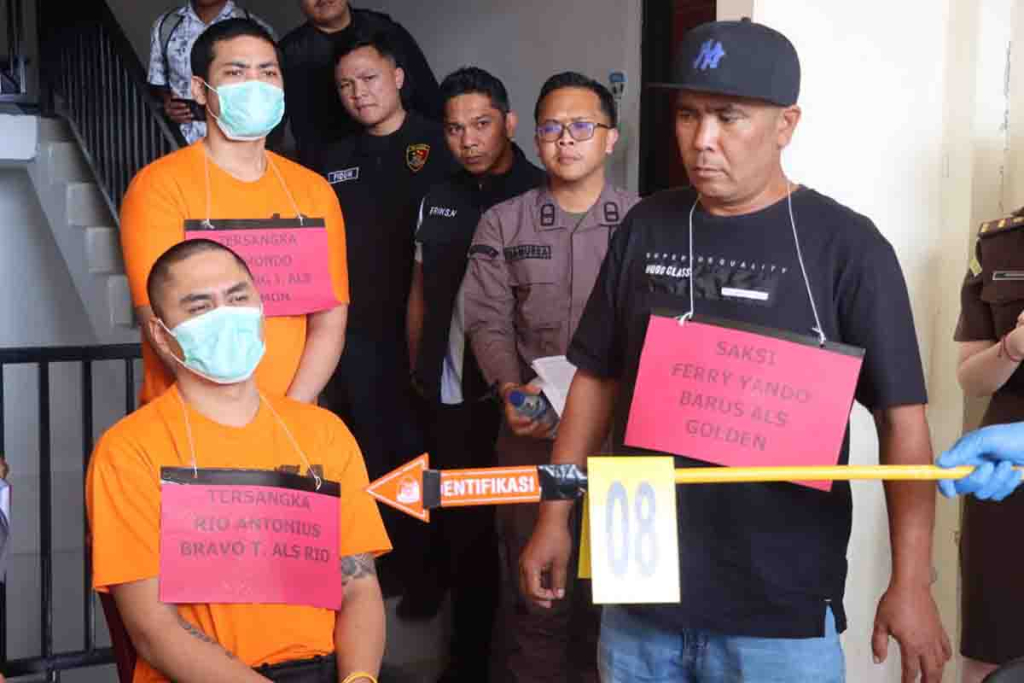 Rekonstruksi kasus pembunuhan di Cafe Bravo SGR