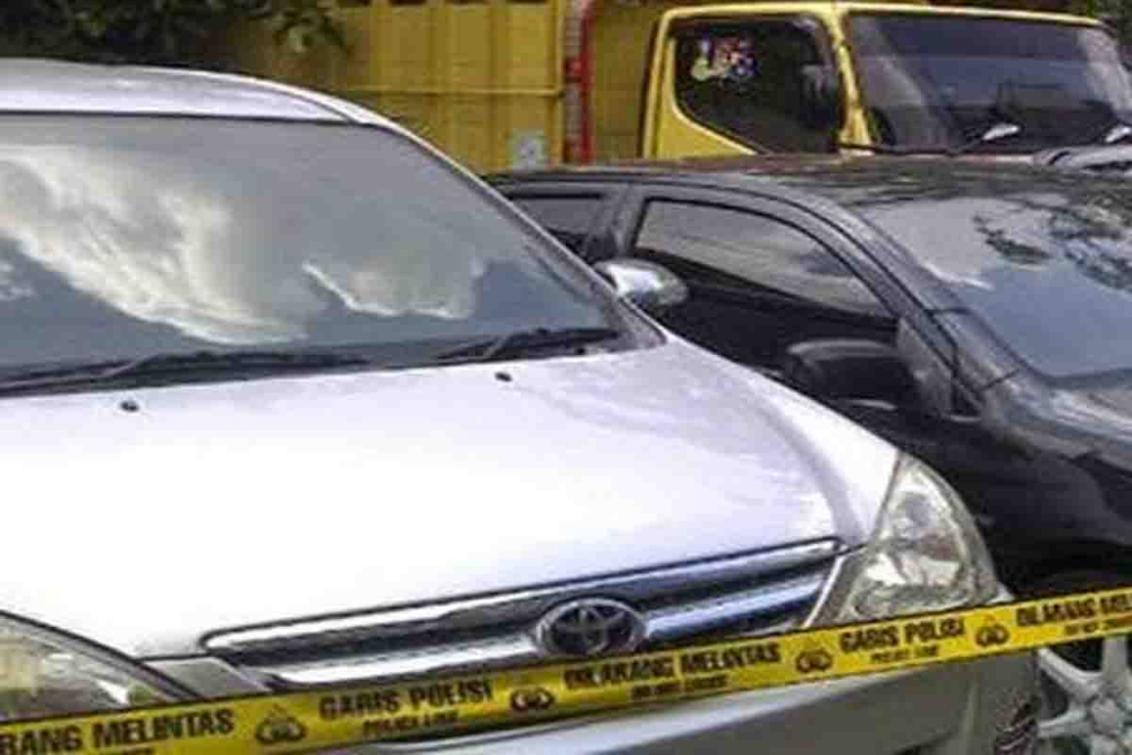 Penggelapan mobil rental