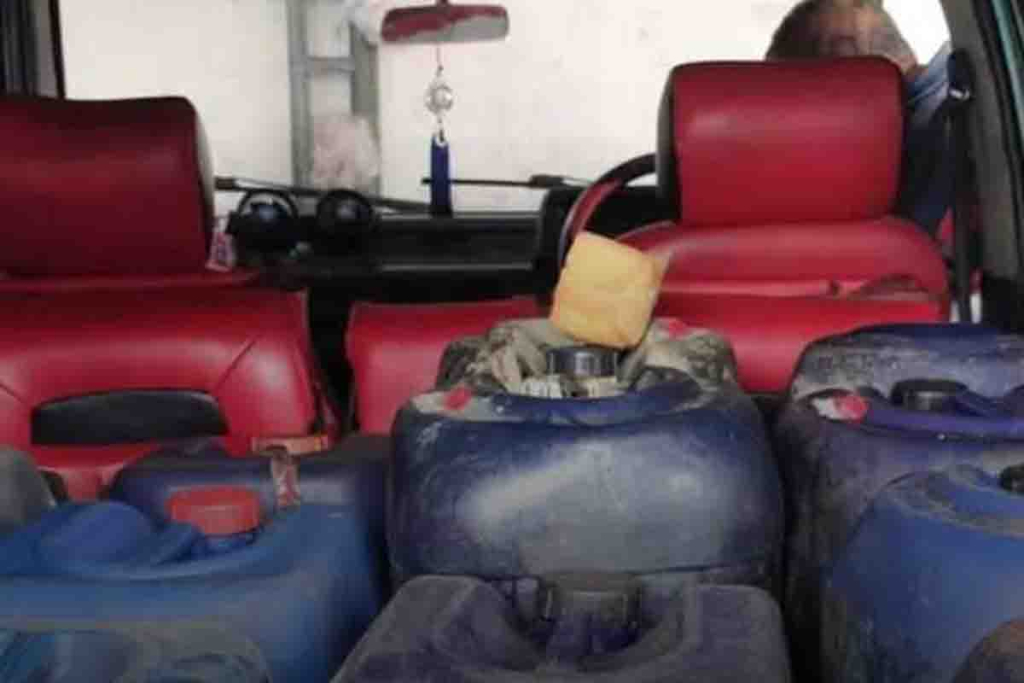 Jerigen yang digunakan untuk penyalahgunaan Solar subsidi di Lumajang