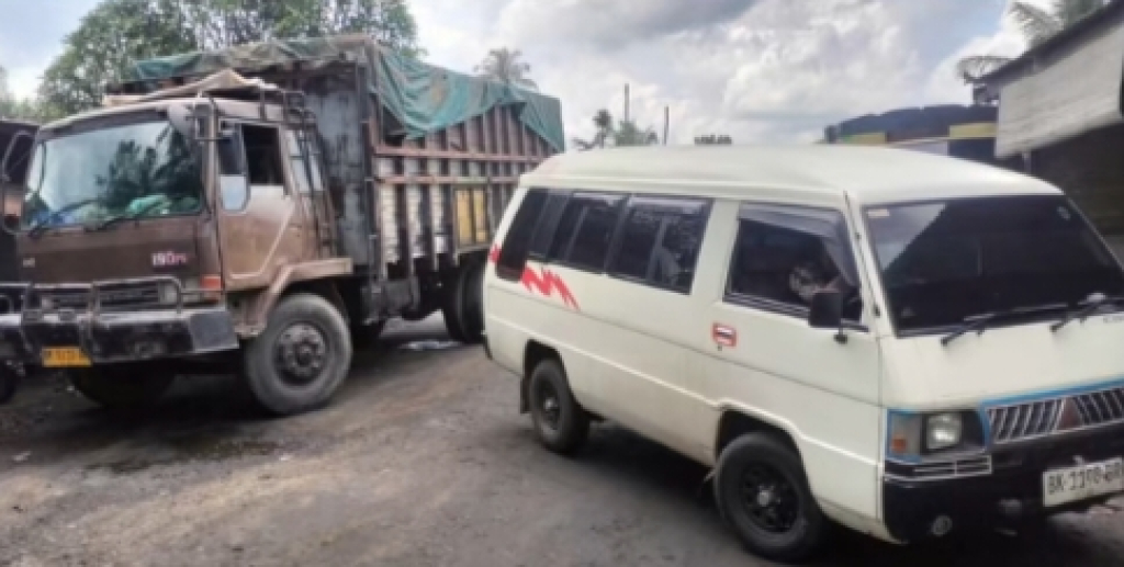 Gudang di Jalan Seruwai, Kelurahan Pekan Labuhan