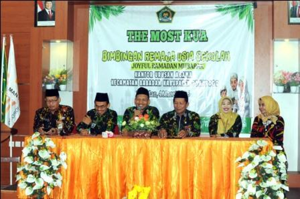 Bimbingan remaja usia sekolah di MAN 1 Ponorogo