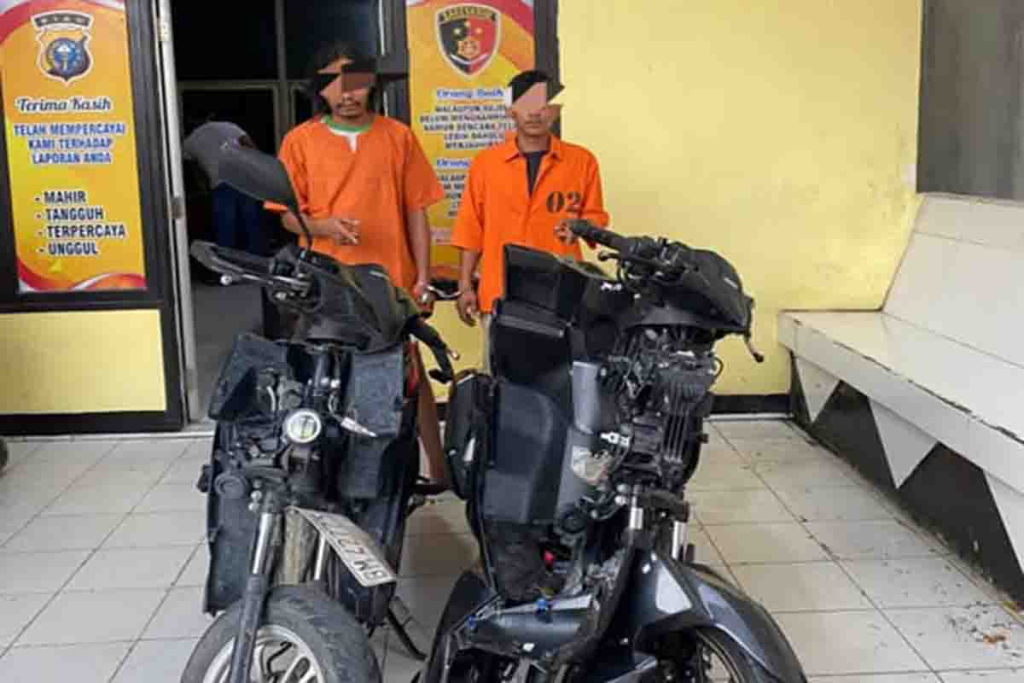 Dua pelaku begal yang ditangkap Polsek Tapung