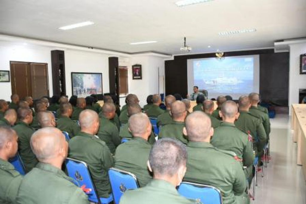 Pembekalan kepada Peserta Coast Guard Basic Training