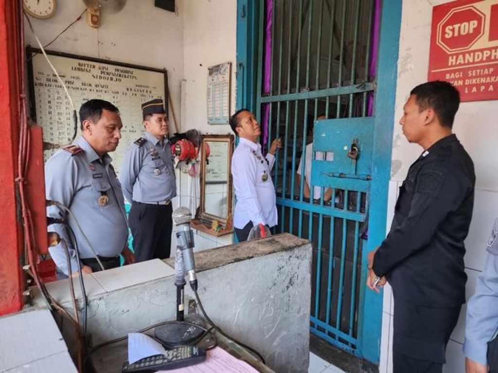 Asep Sutandar kunjungan ke Lapas Sidoarjo