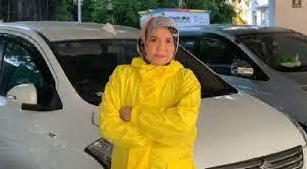 Eva Sri Diana Chaniago