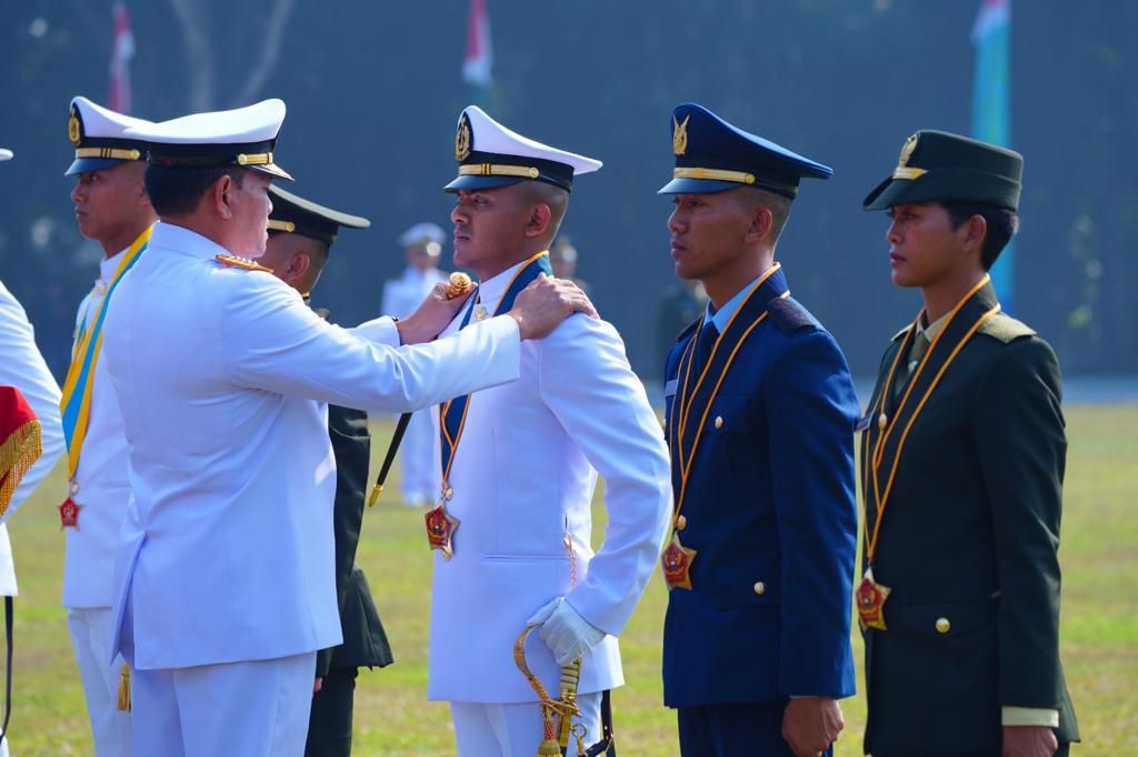  Laksamana TNI Yudo Margono, S.E., M.M. saat melantik para perwira
