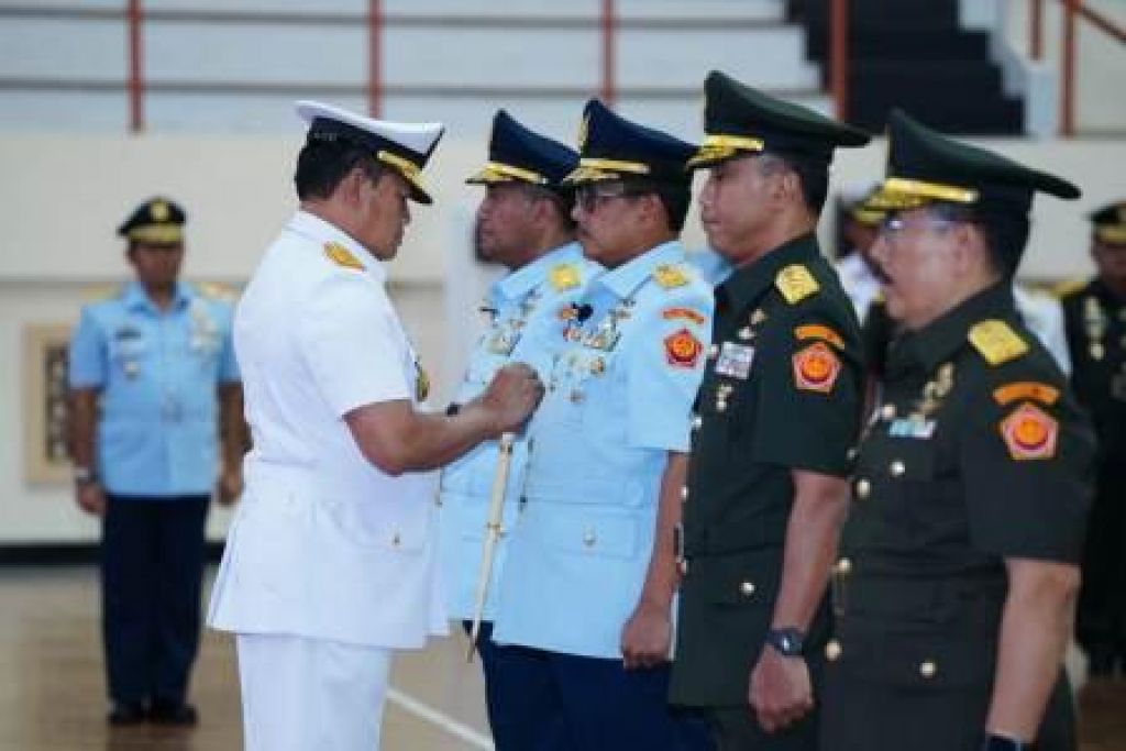 Laksamana TNI Yudo Margono memimpin upacara Serah Terima Jabatan  