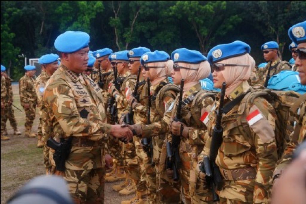 Laksamana TNI Yudo Margono, melepas keberangkatan 215 Prajurit TNI 