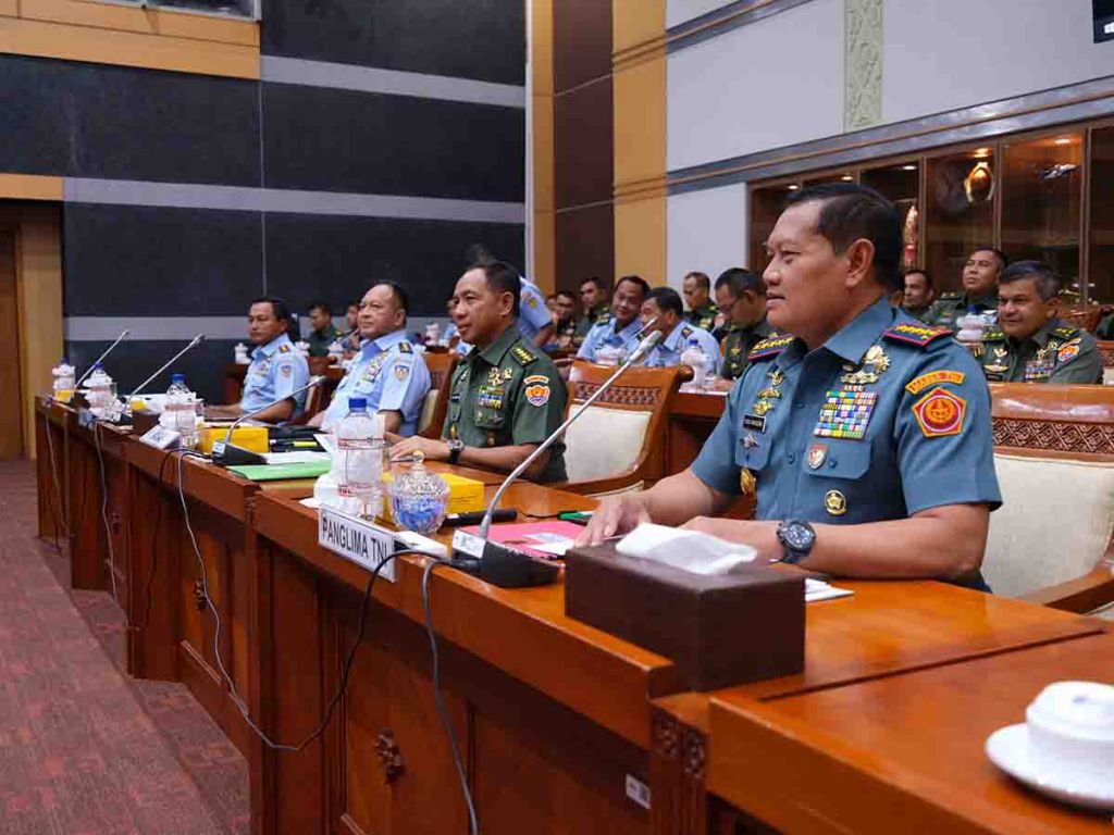 Panglima TNI dan jajaran di Gedung Nusantara DPR RI Jakarta