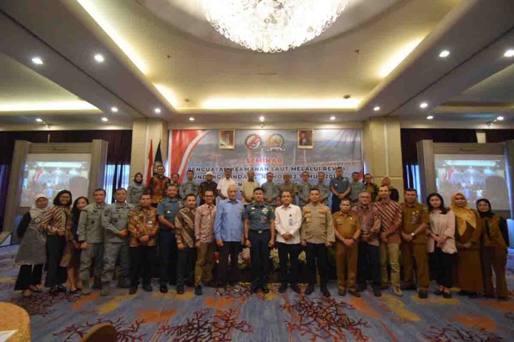 Peserta seminar mengenai Penguatan Sistem Keamanan Laut 