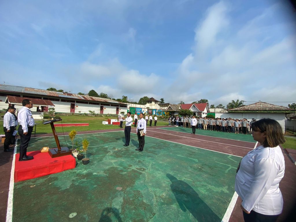 Upacara dalam rangka Hari Pahlawan di Rutan Rengat