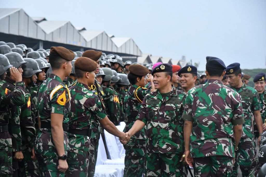 Laksda TNl Sisyani Jaffar menerima kunjungan 241 Prajurit Taruna Akademi Angkatan Laut Tingkat 1 Angkatan ke-72