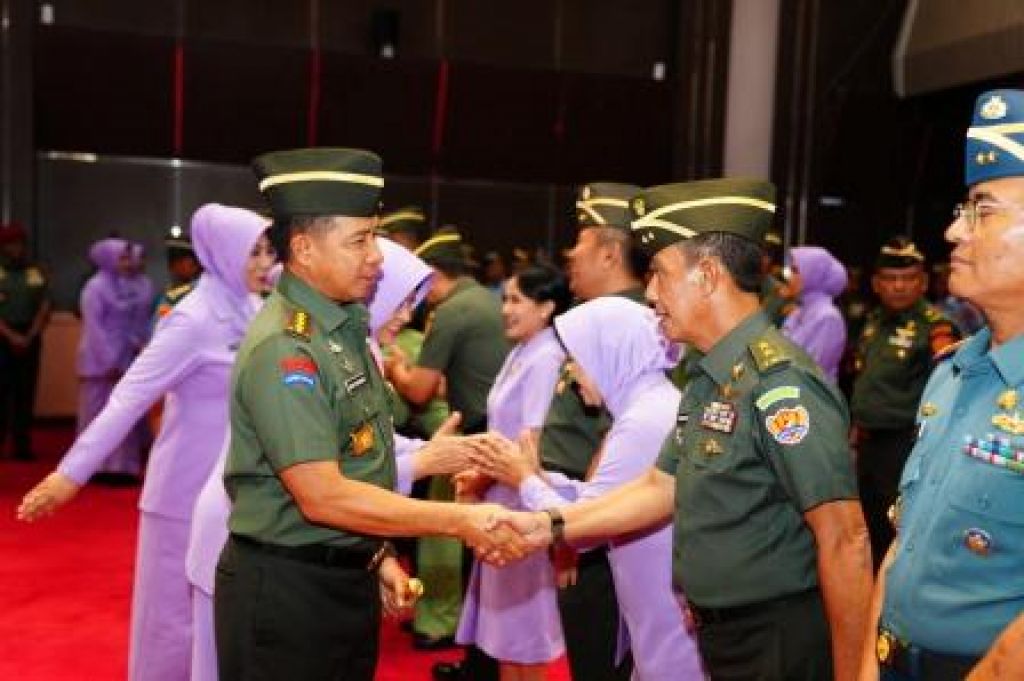 Jenderal TNI Agus Subiyanto memimpin upacara laporan kenaikan pangkat 37 Perwira Tinggi