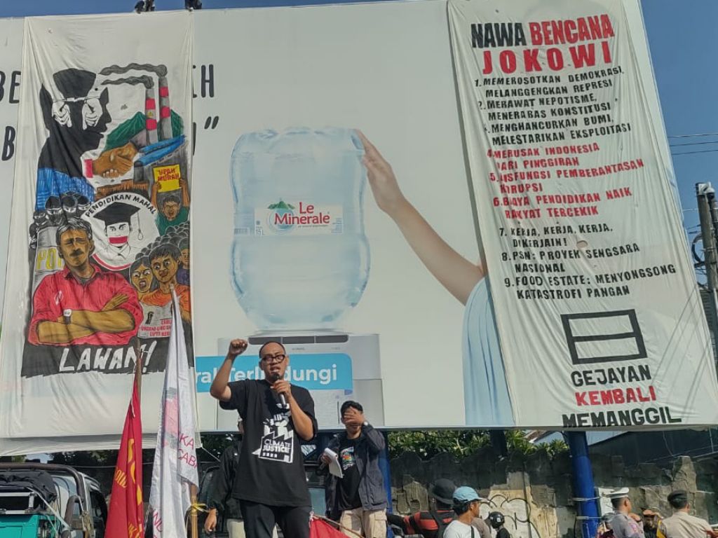 Aksi demonstrasi bertajuk "Gejayan Kembali Memanggil" di pertigaan Jalan Gejayan