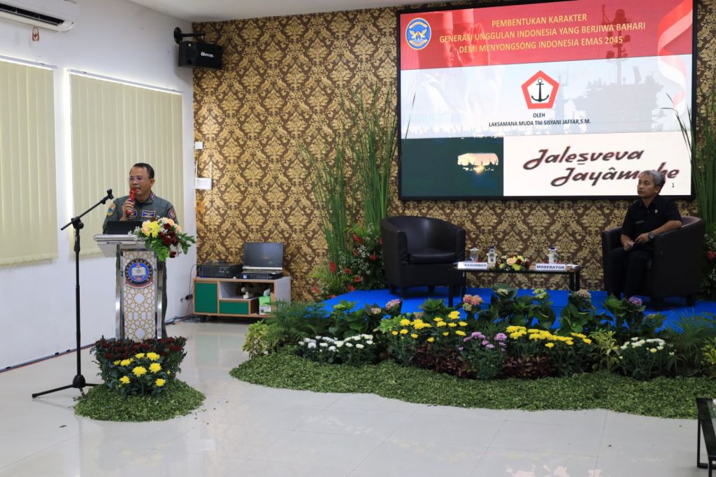 Laksda TNl Sisyani Jaffar menjadi narasumber dalam Talkshow Edukasi kesehatan