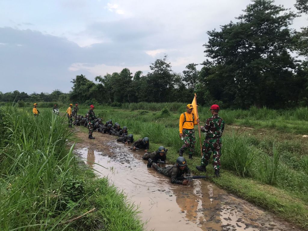 Prosesi pengambilan bendera