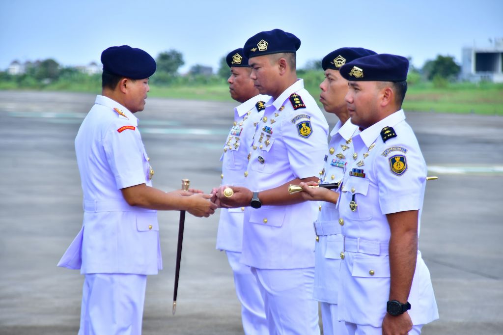 Prosesi Serah Terima Jabatan (Sertijab) Danlanudal Sabang dan Danlanudal Manado