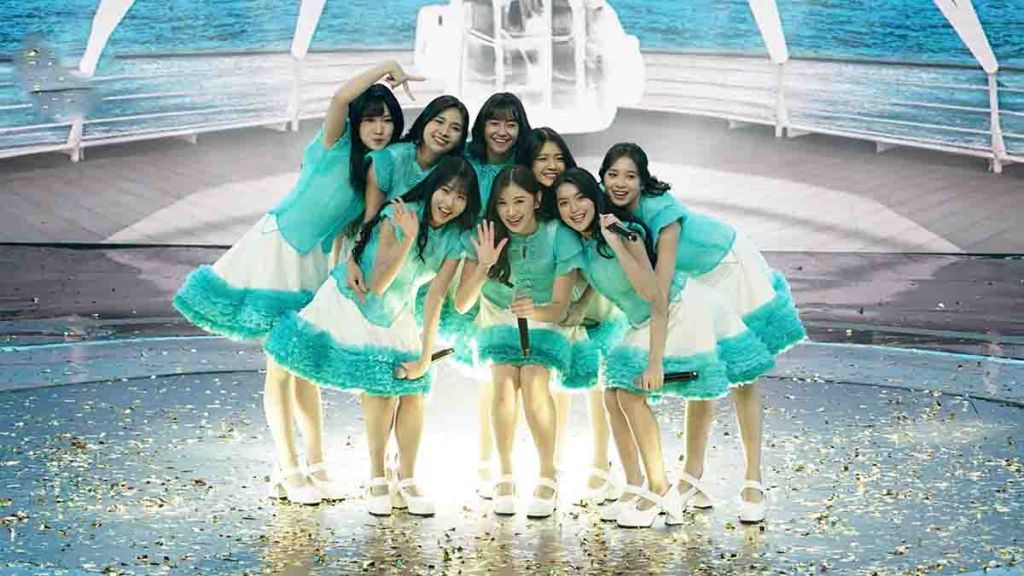 Kekompakan JKT48 menyanyikan lagu hits favorit para fans-nya