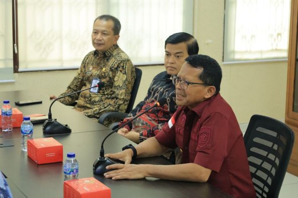 Kepala BPHN Kemenkumham RI, Widodo Ekatjahjana berkunjung ke Kanwil Kemenkumham Jatim