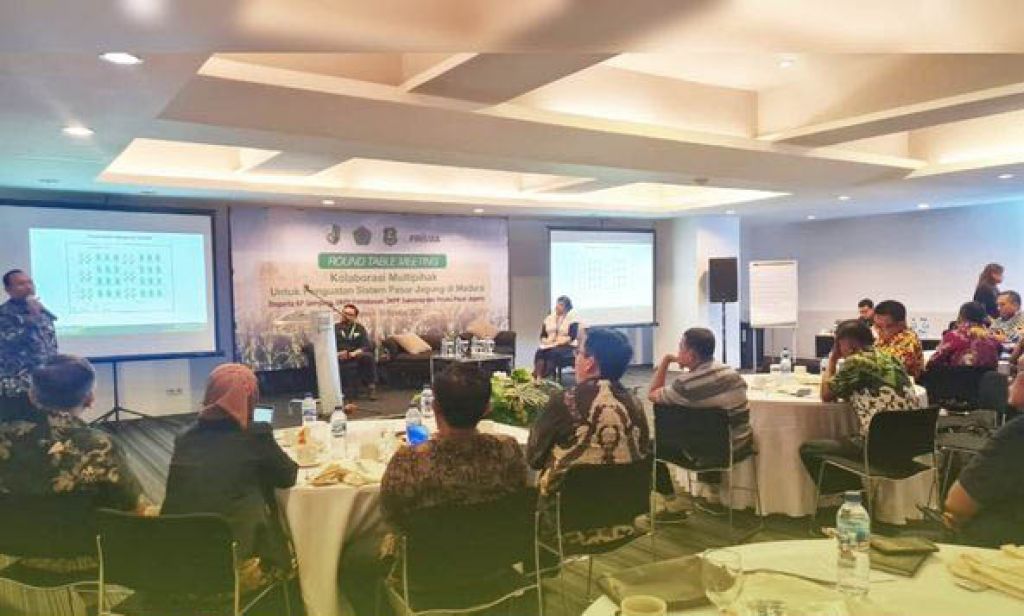 Lokakarya dan dialog bisnis di Artotel TS Suite Kota Surabaya