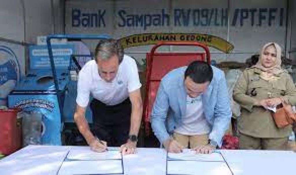 Kerjasama Octopus dengan PT Frisian Flag Indonesia