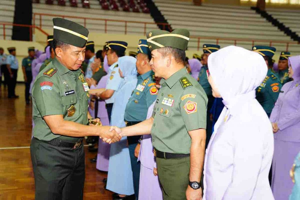 Ucapan selamat dari Panglima TNI Jenderal TNI Agus Subiyanto kepada para Pati TNI yang naik pangkat 