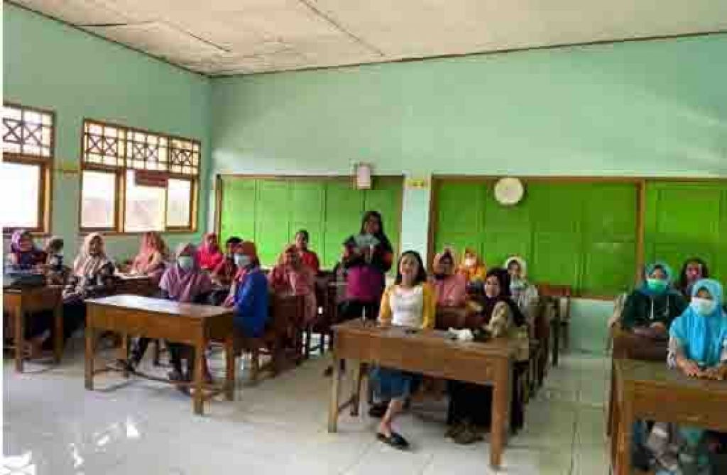 Penerima PIP tahun 2021 di SDN 205 Mojowuku. (foto : ist)