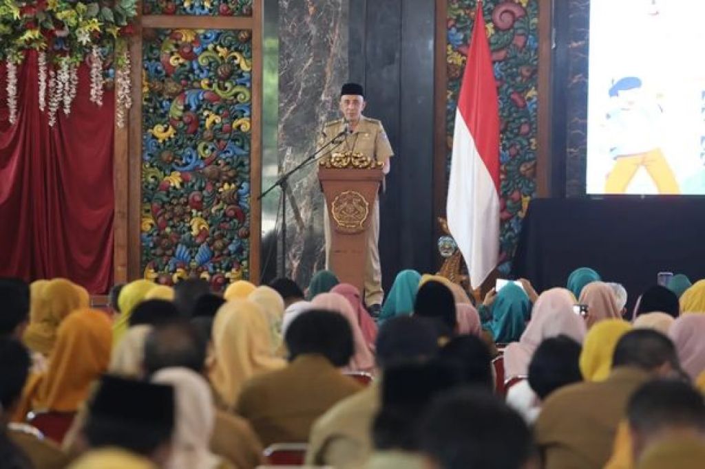 Pj Bupati Bangkalan sambutan saat peresmian Sekolah Sehat