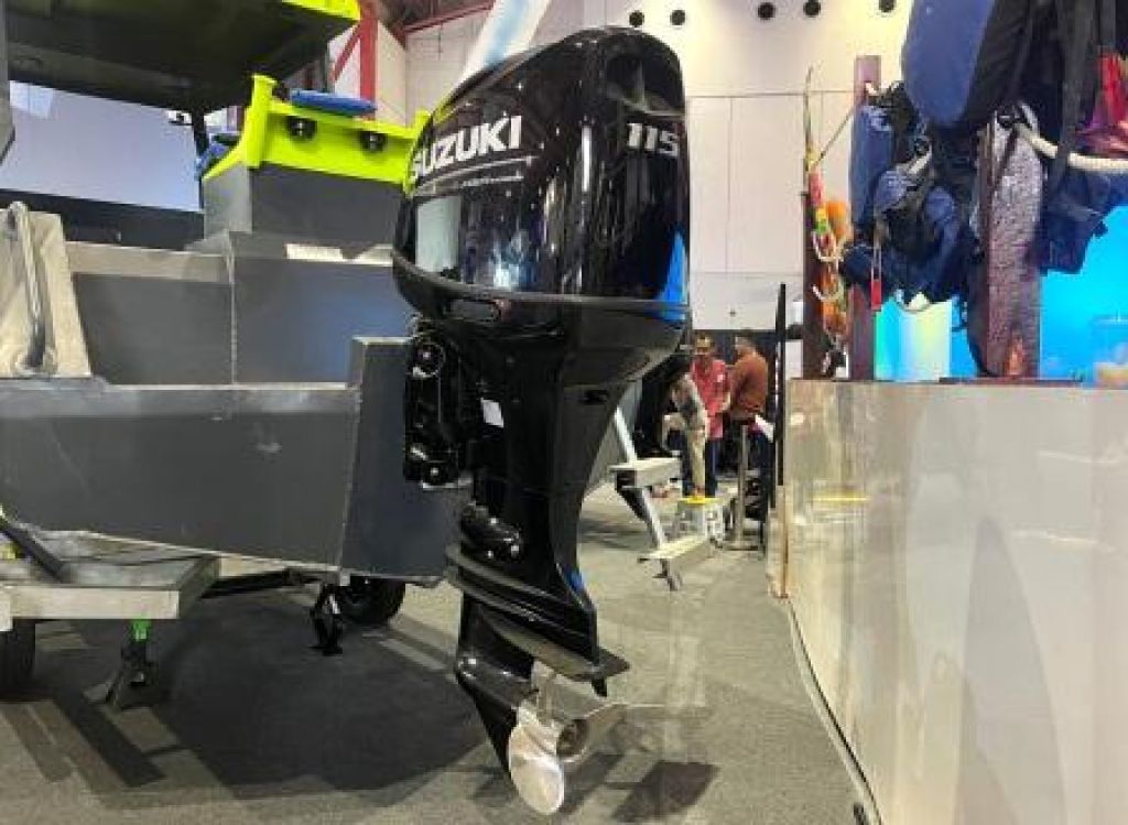 Suzuki yang memasarkan mesin tempel kapal di Indonesia