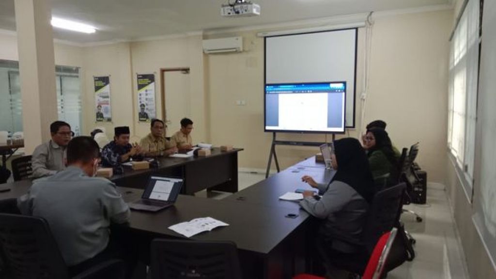 Rapat pengharmonisasian, pembulatan, dan pemantapan konsepsi terhadap dua rancangan produk hukum daerah 