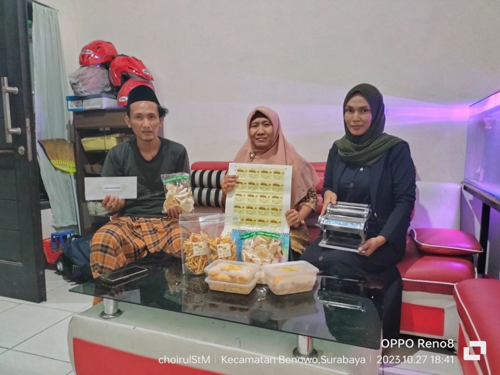 Dosen PPM Universitas Wijaya Putra bersama Ashrori