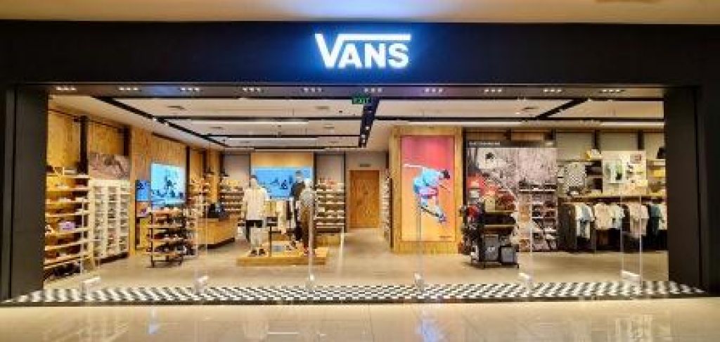 Vans di Trans Studio Mall Makassar
